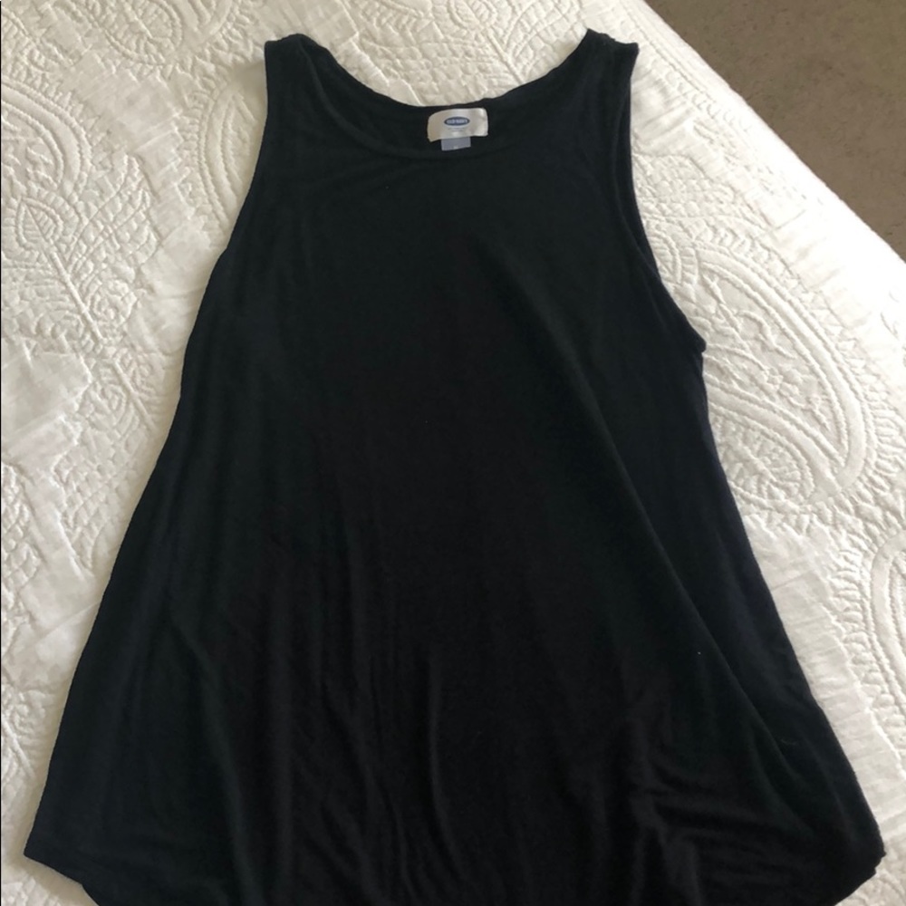 Basic Comfy Black Tank